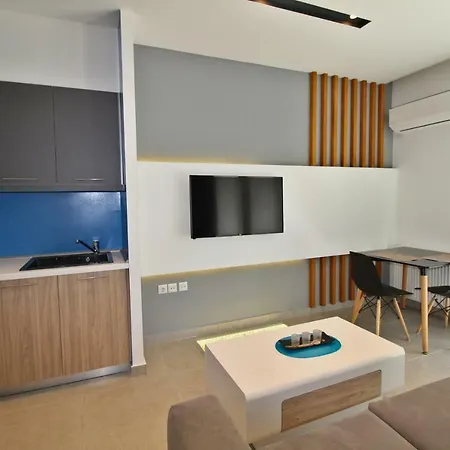Blue Group Mesitiki Apartment